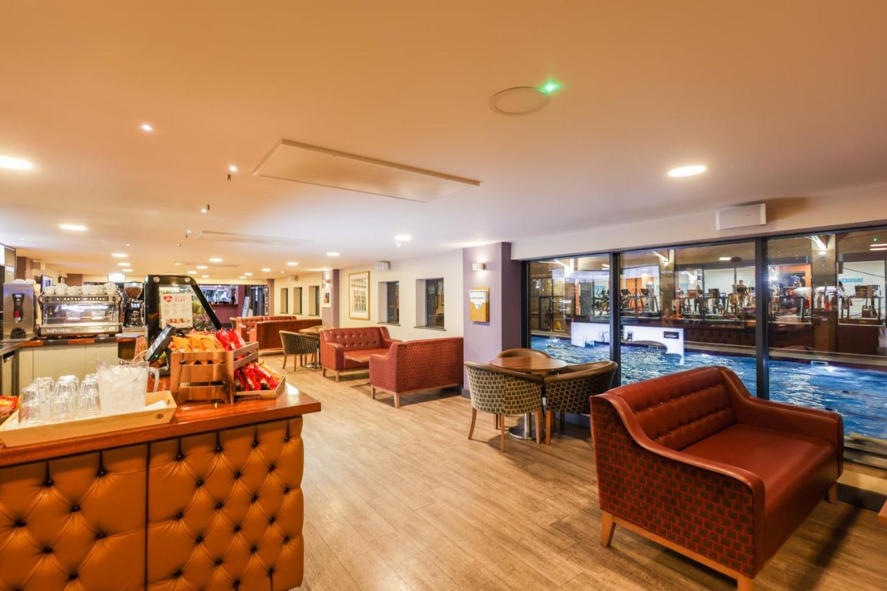 The Waterside Hotel And Leisure Club Manchester Eksteriør billede